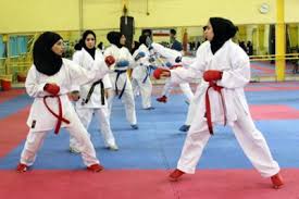 15دانش آموز خدابنده ای در مسابقات کاراته استان زنجان خوش درخشیدند