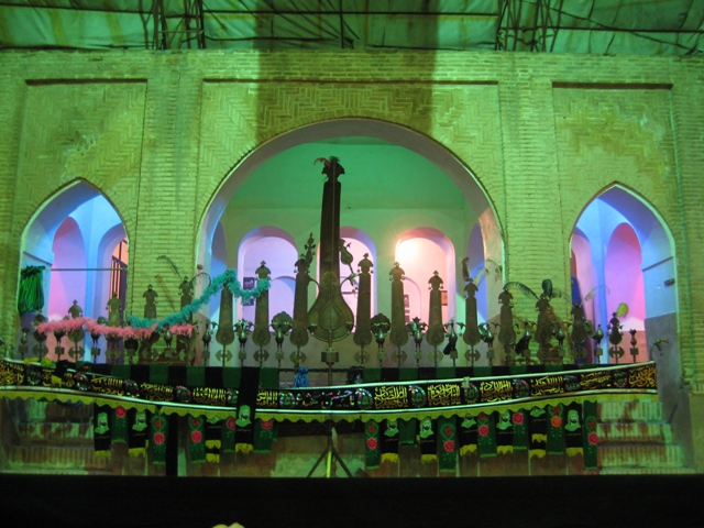 حسینیه ای بی نظیر در خدابنده که مکانی برای بازدید مسافران نوروزی است/تصاویر