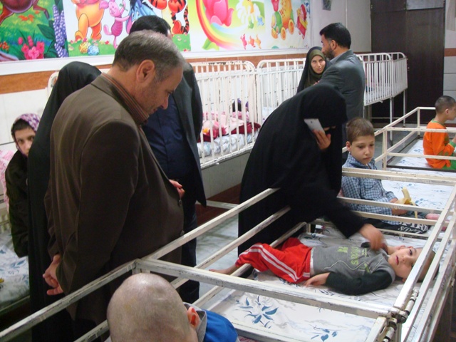 افتتاح چند مرکز اشتغالزائی برای معلولین در خدابنده+تصاویر/دیدار مسئولین خدابنده با معلولین و تعدادی از خانواده های تحت پوشش بهزیستی