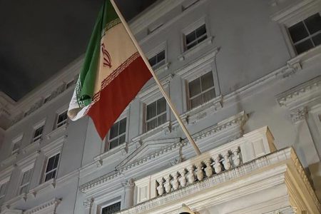 مهاجمان به سفارتخانه‌های ایران مستقیما با سرویس‌های امنیتی غرب در ارتباط هستند
