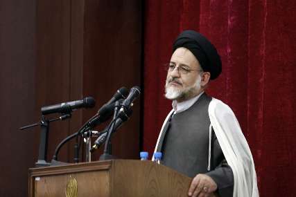 اتحاد مسلمانان رمز غلبه بر توطئه های دشمنان اسلام است