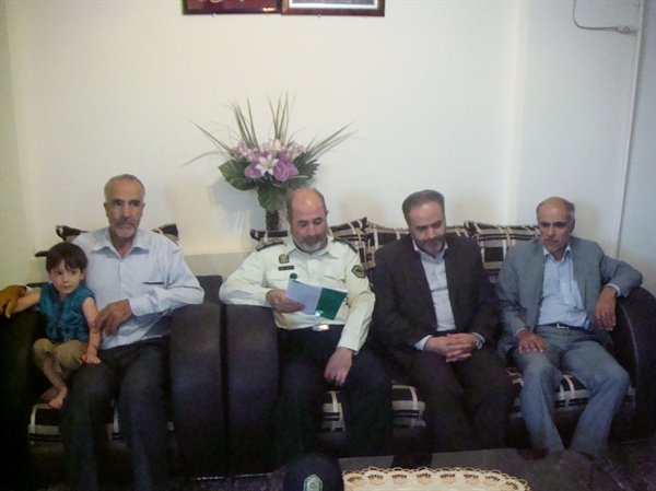 دیدار فرماندار شهرستان خدابنده با خانواده شهید مبارزه با مواد مخدر