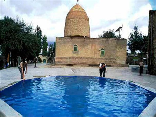 وجود۶۲ بقعه متبرکه و امامزاده در شهرستان خدابنده/بقعه قیدار نبی (ع) پذیرای زائران از داخل و خارج ازکشور+تصاویر