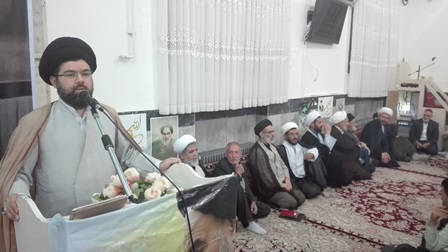 تمسک به ولایت فقیه بهترین مسیر برای تداوم راه امام خمینی(ره) است/برگزاری مراسم ارتحال امام در خدابنده+تصاویر