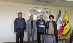 تجلیل از مدیر نمونه تولید در ایام جنگ سوم در خدابنده