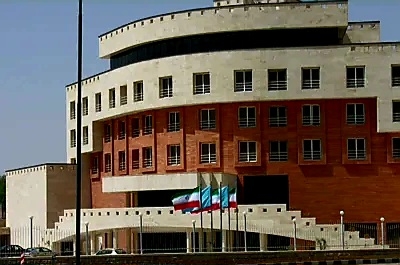 زنجان نمی‌تواند ادای گردشگری پیشرفته را در بیاورد